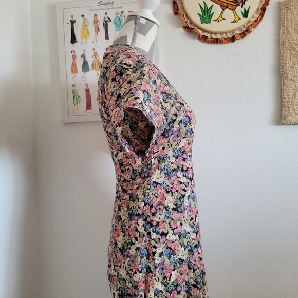 Vintage Black + Multicolor Floral Tea Length Dress - Picture 4 of 6